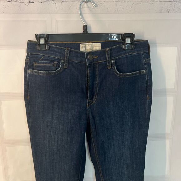 🔥🔥5 for $25🔥🔥Free People Blue Ripped Knee Cropped Dark Wash Skinny Jeans Size 27 - Picture 3 of 12